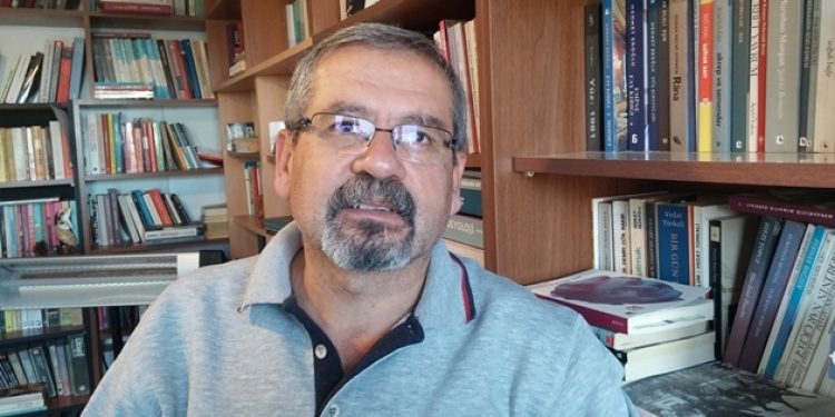 İhraç edilen akademisyen yeni rejimi özetledi