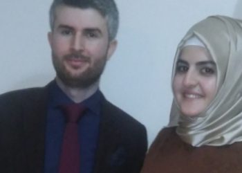 Tutuklu gazeteci Nur Ener cezaevinde evlendi
