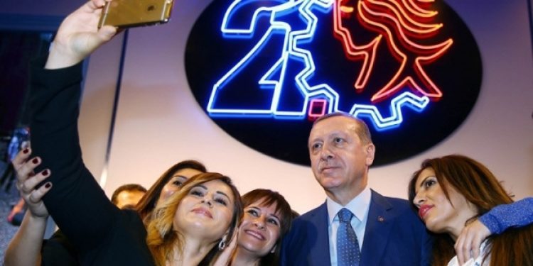 AKP’nin şeriatçı iktidar kuracağını mı zannetiniz?