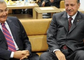 Kritik dönemlerin adamı: Deniz Baykal