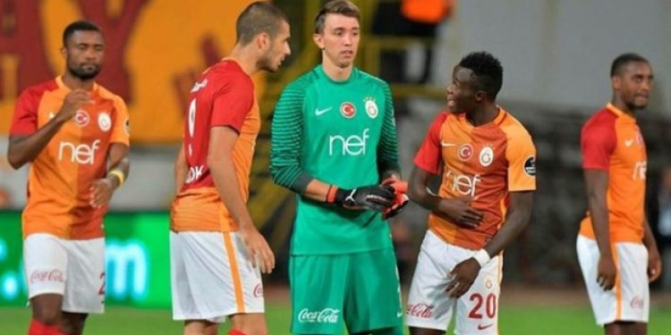 Galatasaray’da dev operasyon!