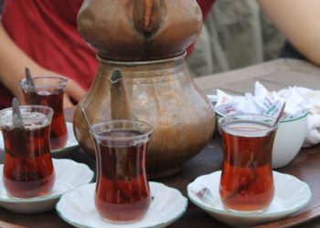4 ayda 130 ton kaçak çay!