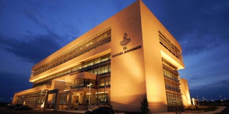 Flaş: AYM hukuki karar verdi!