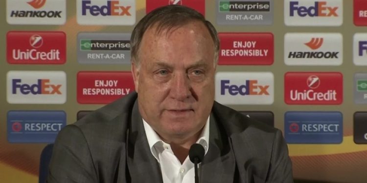Advocaat: 5 bin seyirciyle şampiyon olunmaz