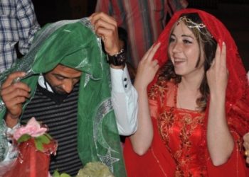 Ukraynalı mühendis İslahiyeli inşaat işçisi ile evlendi
