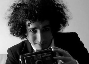 Tutuklu belgeselciye dombralı taciz!