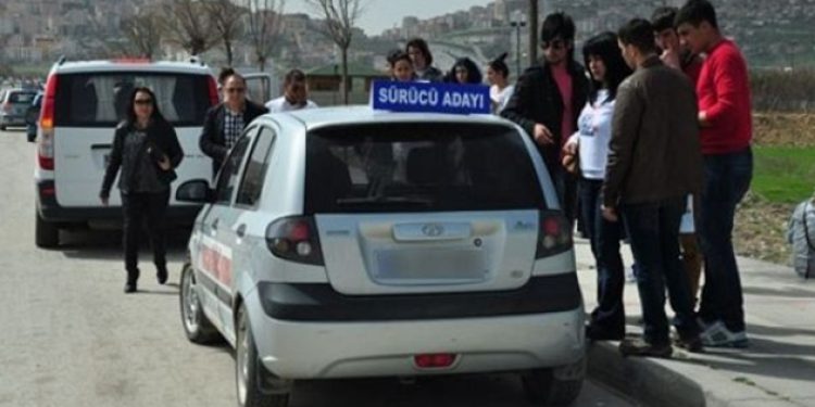 Sürücü kurslarına ceza yağdı