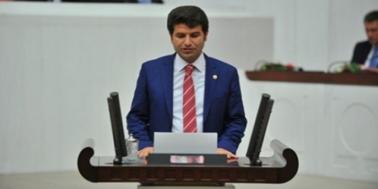 ​HDP Milletvekili Mehmet Ali Aslan gözaltına alındı