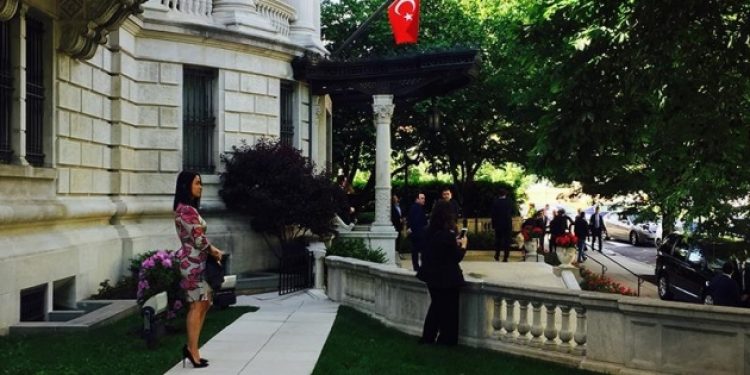 Zarrab’ın avukatı Türk Büyükelçiliği’nde