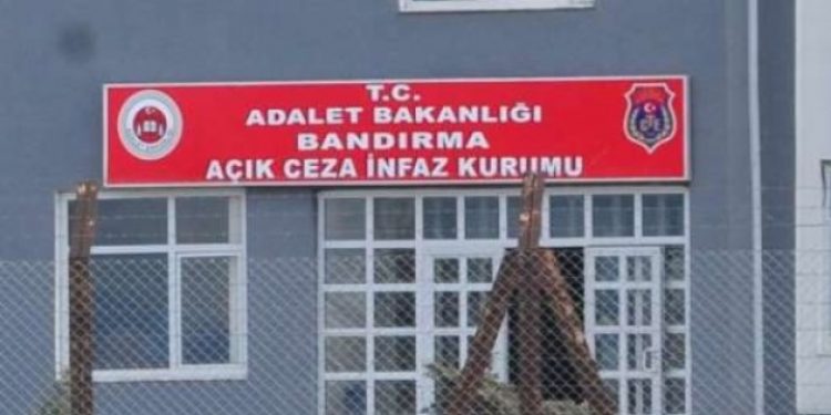 Bandırma Cezaevi’nde tutukluları öldüresiye dövdüler!