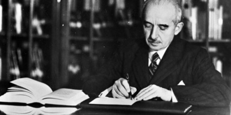 İsmet İnönü, hakarete karşı cevap hakkını kullansın!
