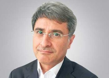 Veysel Ayhan’dan diktatörleri tanıma kılavuzu