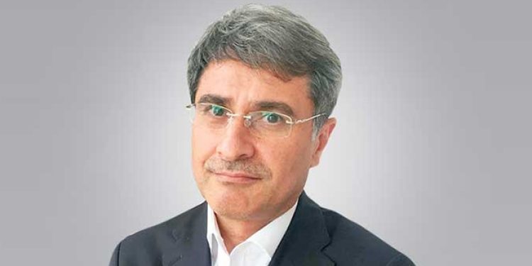 Veysel Ayhan’dan diktatörleri tanıma kılavuzu