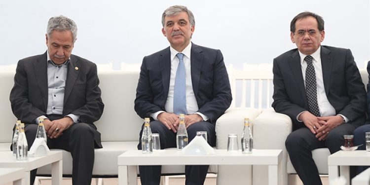 AKP’den 3 eski vekil hariç herkese davet!