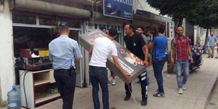 Arapça tabelalar birer birer kaldırılıyor