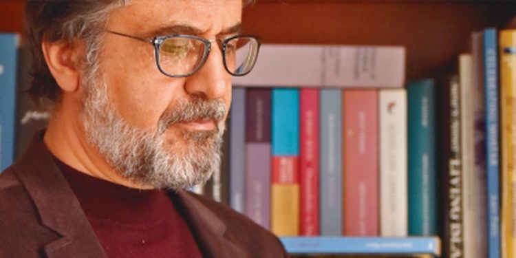 Yeni Şafak yazarı hayatını kaybetti