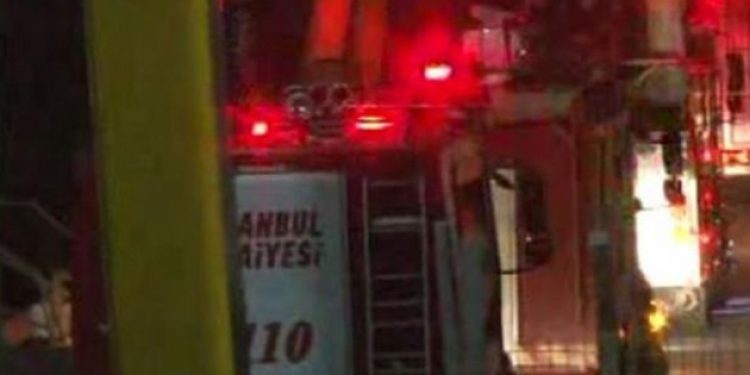 Tuzla’da gemide yangın