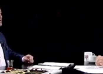 Veyis Ateş canlı yayında konuğu tarafından “Cahil!” diye azarlandı