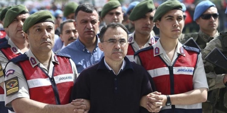 “Gülen’le Akar’ı görüştürmek istediler” YALANI DA ÇÖKTÜ!