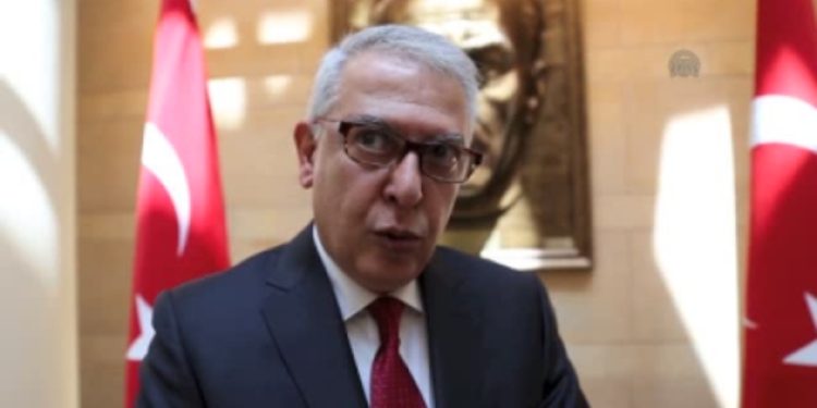 Diplomatlar Aktroll’e dönüşünce…