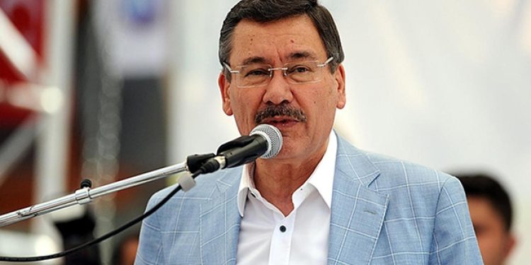 Melih Gökçek’ten cemaate soykırım iması!
