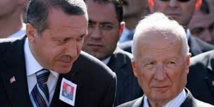 Erdoğan sessizce Kenan Evren’i geçmiş