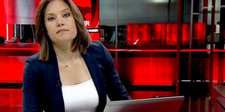 Nevşin Mengü geri döndü