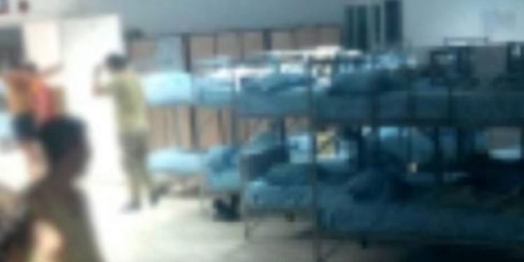Manisa’da yemekten zehirlenen askerlerden üçünün tedavisi sürüyor