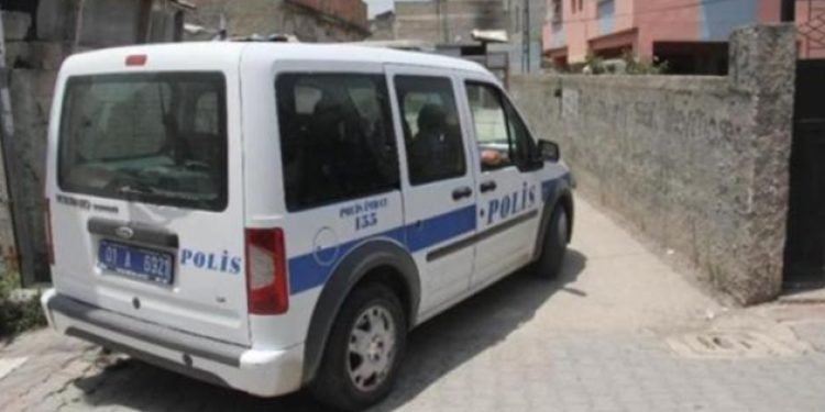 Karne töreni çıkışı kavga!