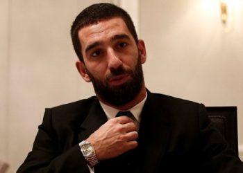 Arda Turan özel uçakla Umre’ye gitti