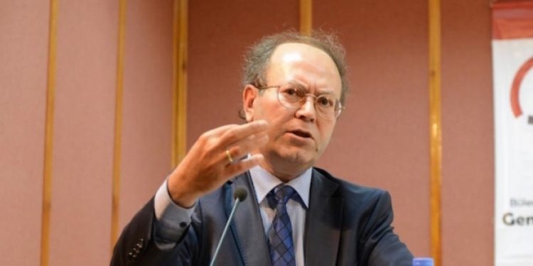 Yandaş yazar Kaplan: AK Parti halkı okuyamıyor; iktidar insanların gözünü kör etti