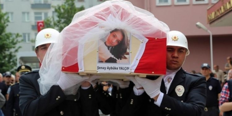 Terör kurbanı Aybüke öğretmen son yolculuğuna uğurlandı