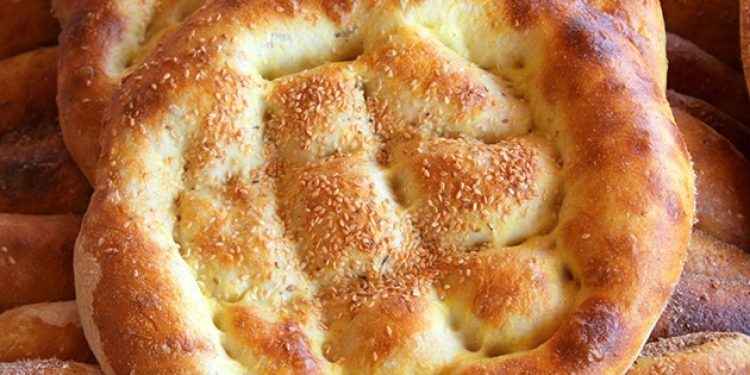 Ramazanda 3 milyon ekmek çöpe!