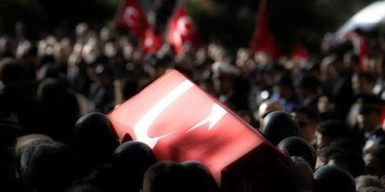 Bingöl’de patlama: 1 asker şehit
