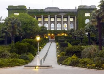 Özel okullara astronomik zam