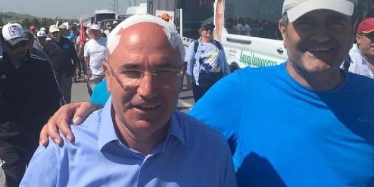 Adalet Yürüyüşü’nde görünmez kaza!