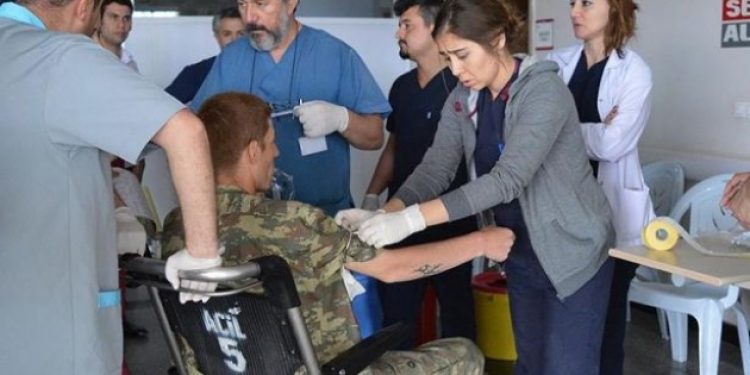 Zehirlenen askerlerle ilgili Manisa Valisi’nden yeni açıklama