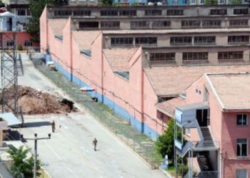 Van Cezaevi’ndeki tutuklular ihlalleri raporlaştırdı