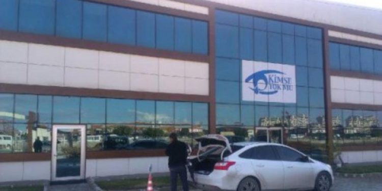 Kitlesel Kırım’da bugün: Antalya’da Kimse Yok Mu Derneği’ne baskın, 13 gözaltı