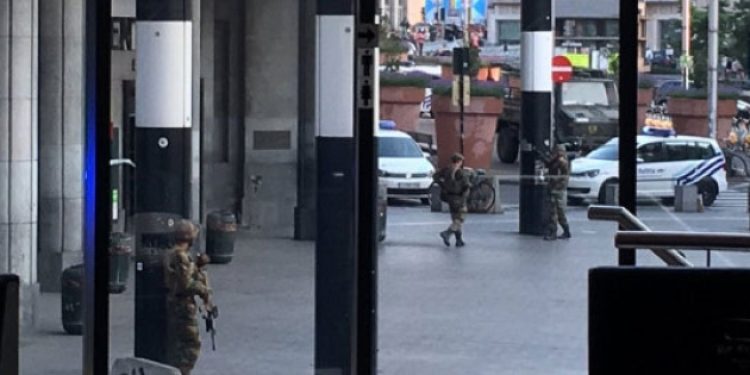 ​Brüksel’de tren istasyonunda üzerinde canlı bomba yeleği olan bir saldırgan etkisiz hale getirildi