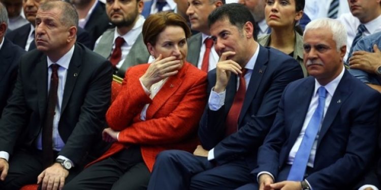 Meral Akşener ve Ümit Özdağ yeni parti mi kuruyor?