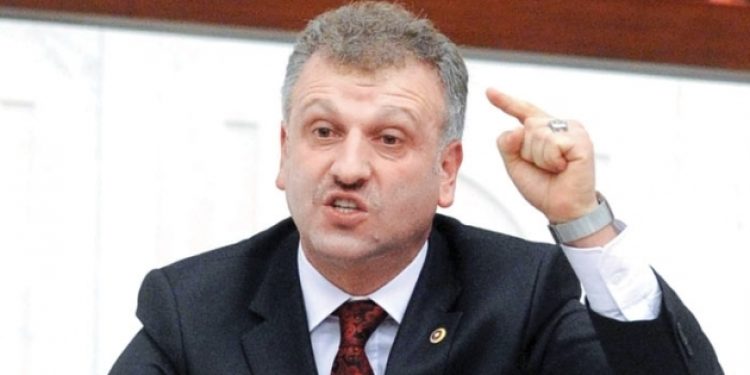 Demirtaş’a küfür serbest hatta ödülü var