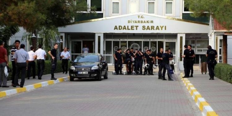 21 kürt siyasetçiye tutuklama talebi!