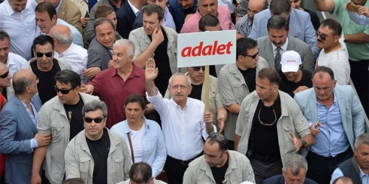 İtalyan La Repubblica: ‘Türk Gandi Erdoğan’ı korkutuyor’