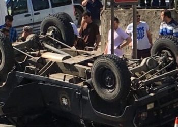 İki ilde zırhlı araçlar devrildi: 13 polis yaralandı
