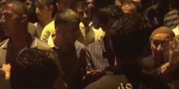 ​”6 yaşındaki kız çocuğuna taciz” iddiası mahalleliyi sokağa döktü
