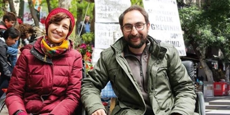 Nuriye ve Semih’i terörist ilan etti