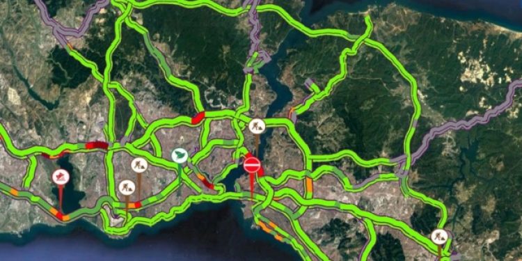 İstanbul trafiğinde şaşırtan renkler