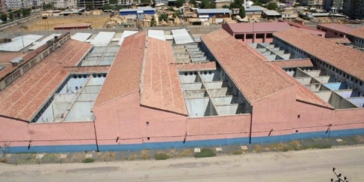 F Tipi Cezaevlerinde yaşamı izlemek ister misiniz?