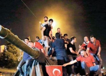 “Bastırılmış darbenin senaryosu için halk sokağa dökülmesi gerekiyordu!”